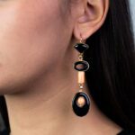 Orecchini Pendenti in Oro Giallo con Onice e Corallo - 71850