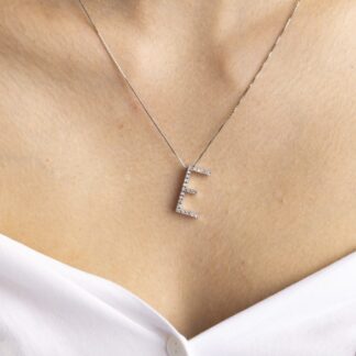 Collana con Lettera in Oro Bianco con Diamanti - 11060134