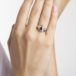 Anello in Oro Bianco e Giallo con Diamanti e Rubino - 18/A