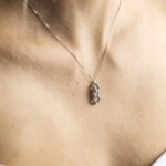 Collana con Pendente in Oro Bianco con Diamanti - CL009AV173