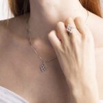 Collana con Pendente in Oro Bianco con Diamanti - CL1135