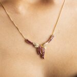 Collana Fiocco in Oro Giallo con Rubini e Diamanti - HBJN344