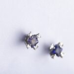 Orecchini Punto Luce in Oro Bianco con Diamanti e Iolite - OR506AV15F