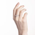 Anello Trilogy in Oro Bianco con Diamanti - 126651685