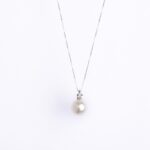 Collana con Pendente in Oro Bianco con Diamante e Perla - CL05P812F