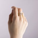 Anello in Oro Giallo con Diamante, Rubini Cabochon e Perle - AN238B1