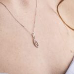 Collana con Pendente in Oro Bianco con Diamanti - CE342-1