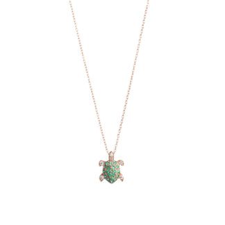 Collana con Ciondolo in Oro Giallo con Smeraldi e Diamanti | Tartaruga - CL030SM