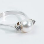 Anello da Donna in Oro Bianco con Diamanti e Perla - AN15P7/8LTG23