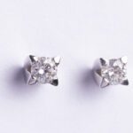 Orecchini Punto Luce in Oro Bianco con Diamanti - OBF0582/07093
