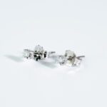Orecchini Punto Luce in Oro Bianco con Diamanti - 2215295