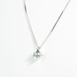 Collana con Punto Luce in Oro Bianco con Diamante - 6575875