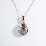 Collana con Pendente in Oro Bianco e Giallo con Diamanti - CI4587GR