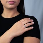 Anello da Donna in Oro Bianco con Diamanti a Fiore - 935/72