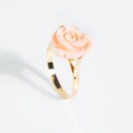 Anello da Donna in Oro Giallo con Corallo - OR332