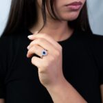 Anello da Donna in Oro Bianco con Diamanti e Zaffiro - AN2107
