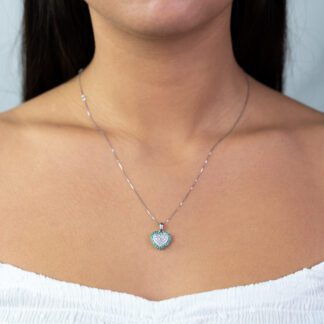 Collana con Pendente a Cuore in Oro Bianco con Diamanti e Smeraldi - CL2113