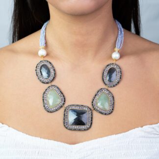 Collana da Donna in Argento con Perle, Zaffiri e Zirconi - 952CO